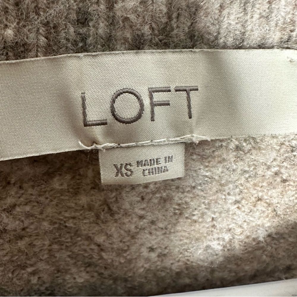 Loft Small Sweater‎ - Picture 5 of 5